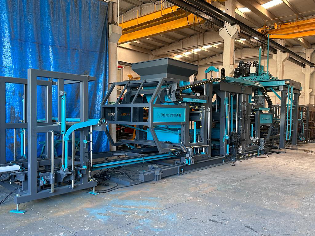 Constmach BS-25 Concrete Block Making Machine (Concrete Paving Machine) - Máquina bloquera: foto 2 Constmach BS-25 Concrete Block Making Machine (Concrete Paving Machine) - Máquina bloquera: foto 2