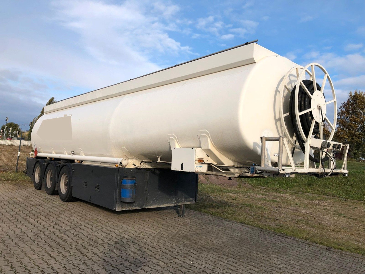 ROHR TAL-A-ZE 4Kammern*ADR*BENZIN*DIESEL*HEIZÖL - Semirremolque cisterna: foto 1 ROHR TAL-A-ZE 4Kammern*ADR*BENZIN*DIESEL*HEIZÖL - Semirremolque cisterna: foto 1