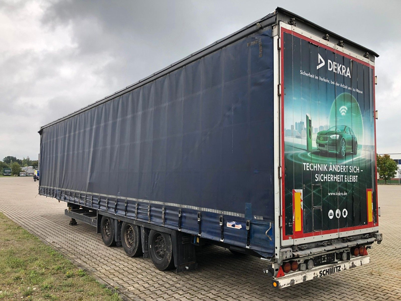 Schmitz Cargobull SCB*S3T Mega*Hubdach*EdschaVerdeck*Plane Neutral - Semirremolque lona: foto 3 Schmitz Cargobull SCB*S3T Mega*Hubdach*EdschaVerdeck*Plane Neutral - Semirremolque lona: foto 3