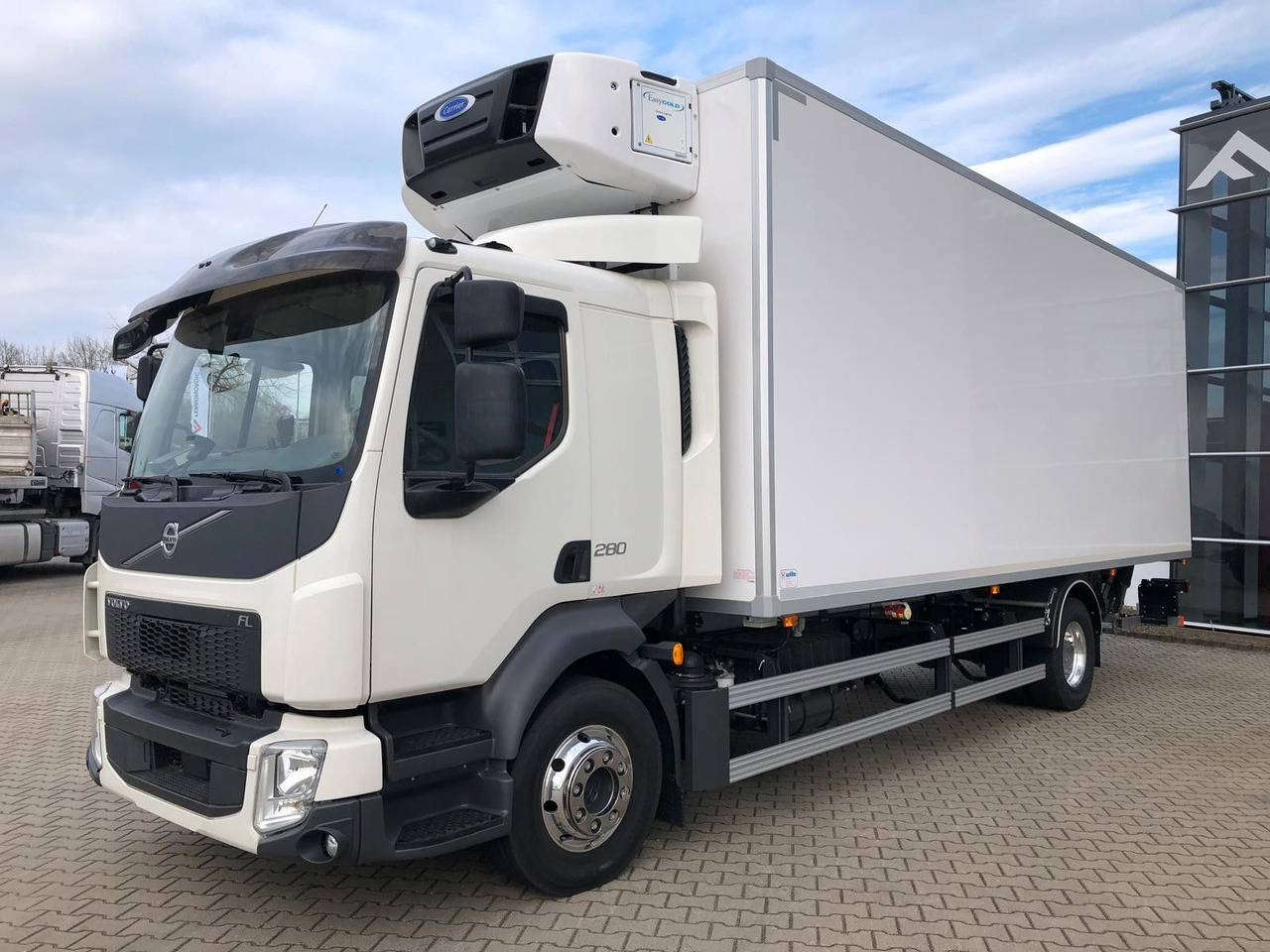 Volvo FL16.280  VollLuft*LBW *Carrier Supra850*a.Miete - Camión frigorífico: foto 2 Volvo FL16.280  VollLuft*LBW *Carrier Supra850*a.Miete - Camión frigorífico: foto 2