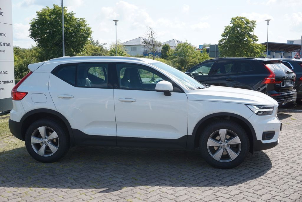 Volvo XC 40 T3 Momentum Pro 2WD - SUV/ Todoterreno: foto 2 Volvo XC 40 T3 Momentum Pro 2WD - SUV/ Todoterreno: foto 2