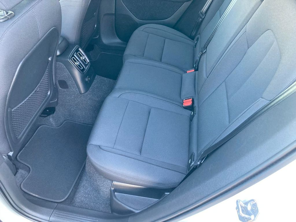 Volvo XC 40 T4 Insc. Expr. Recharge Plug-In Hyb. 2WD - SUV/ Todoterreno: foto 4 Volvo XC 40 T4 Insc. Expr. Recharge Plug-In Hyb. 2WD - SUV/ Todoterreno: foto 4