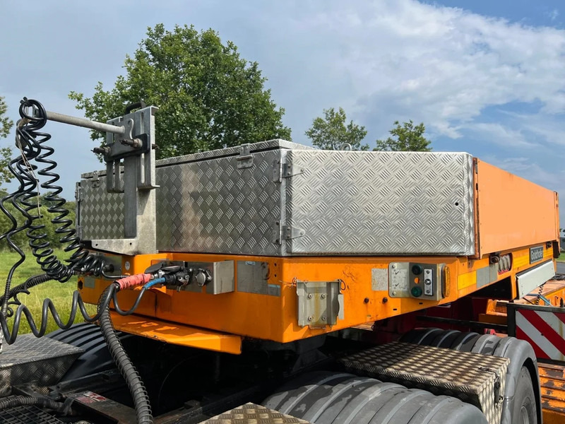 Goldhofer STZ VKL3 34/80 A Low Loader - Semirremolque góndola rebajadas: foto 5 Goldhofer STZ VKL3 34/80 A Low Loader - Semirremolque góndola rebajadas: foto 5