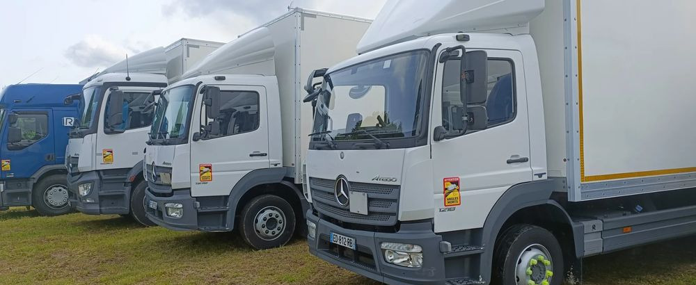 Camión caja cerrada Mercedes-Benz Atego 1218: foto 1