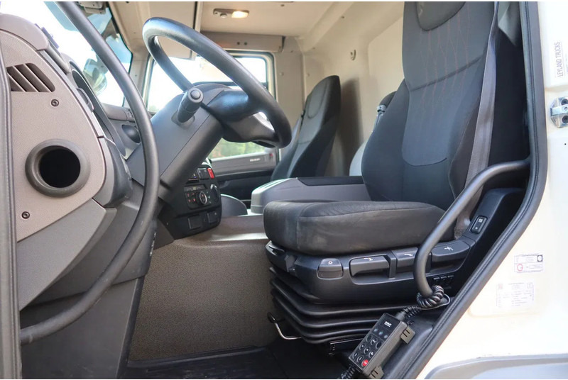 DAF CF 290 FA Bak + klep Dhollandia 2000 KG - Camión caja cerrada: foto 5 DAF CF 290 FA Bak + klep Dhollandia 2000 KG - Camión caja cerrada: foto 5