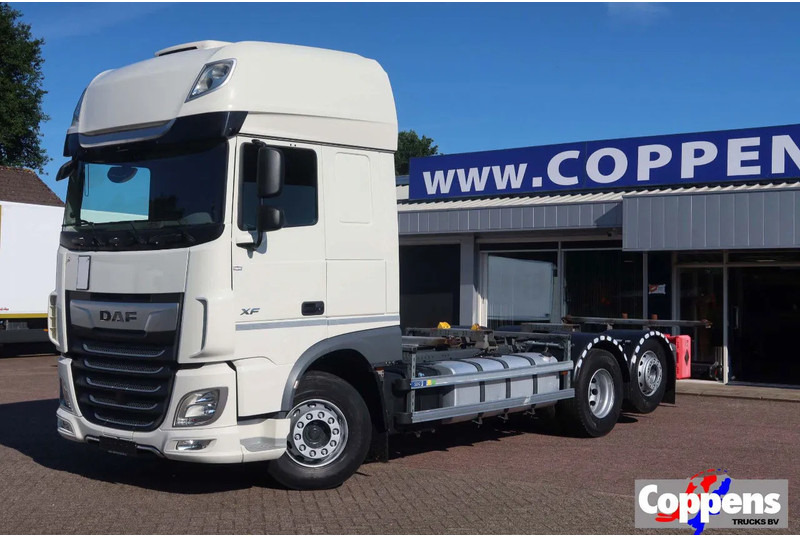 DAF XF 106.450 Wissellaadbaksysteem / Chassis - Camión portacontenedore/ Intercambiable: foto 1 DAF XF 106.450 Wissellaadbaksysteem / Chassis - Camión portacontenedore/ Intercambiable: foto 1