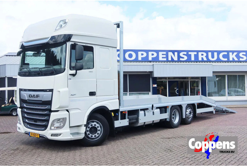 DAF XF 106.480 106 XF 480 - Camión portavehículos: foto 1 DAF XF 106.480 106 XF 480 - Camión portavehículos: foto 1