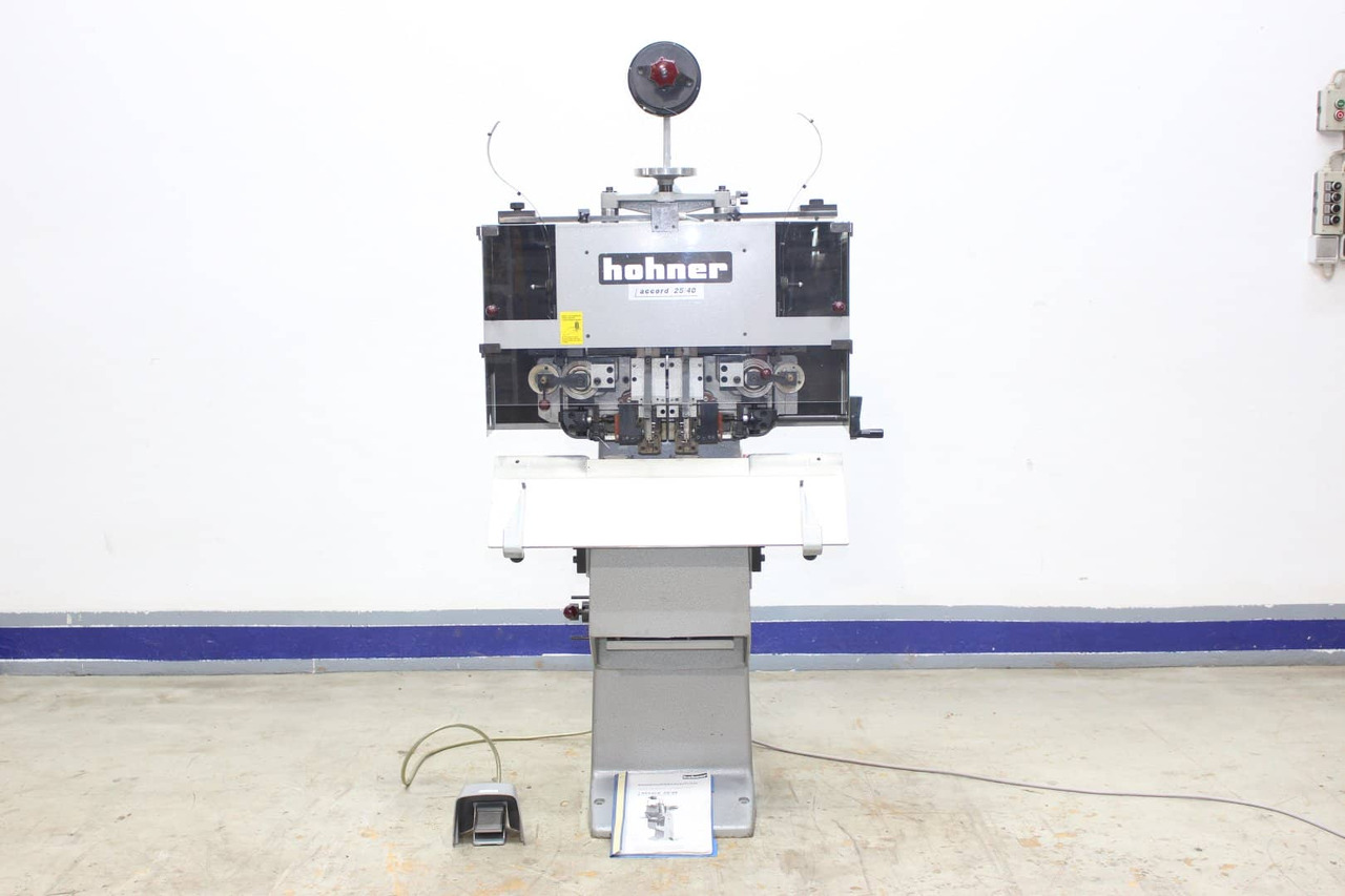 Hohner ACCORD 25/40 - Máquina de impresión: foto 1 Hohner ACCORD 25/40 - Máquina de impresión: foto 1