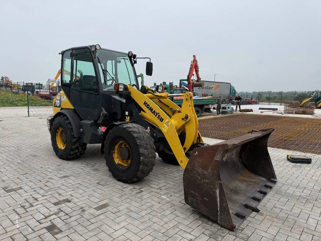 Cargadora de ruedas Komatsu WA 70-5: foto 7