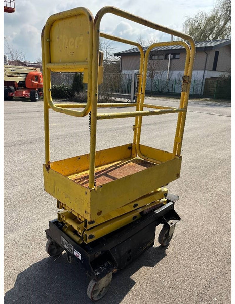 Boss 4,55m Arbeitsbühne Personenlift, BJ 2009 - Plataforma de tijeras: foto 3 Boss 4,55m Arbeitsbühne Personenlift, BJ 2009 - Plataforma de tijeras: foto 3