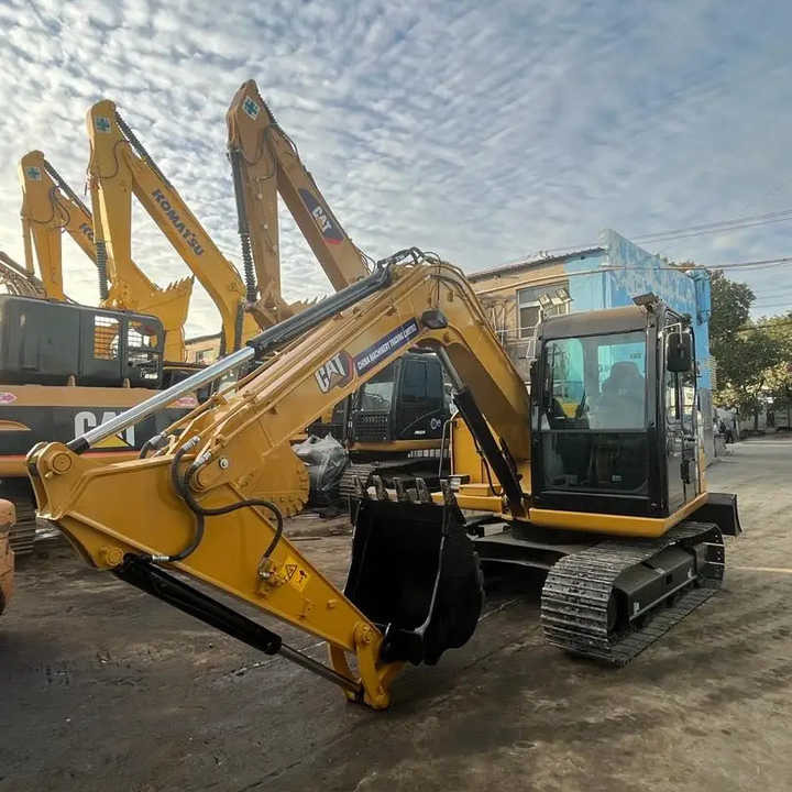 7 Ton Caterpillar Mini Excavator Cat 307c 307d With Rubber Tracks And Hydraulic Blade in Shanghai - Excavadora de cadenas: foto 1 7 Ton Caterpillar Mini Excavator Cat 307c 307d With Rubber Tracks And Hydraulic Blade in Shanghai - Excavadora de cadenas: foto 1
