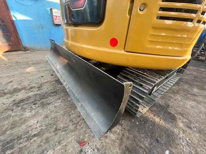7 Ton Caterpillar Mini Excavator Cat 307c 307d With Rubber Tracks And Hydraulic Blade in Shanghai - Excavadora de cadenas: foto 5 7 Ton Caterpillar Mini Excavator Cat 307c 307d With Rubber Tracks And Hydraulic Blade in Shanghai - Excavadora de cadenas: foto 5