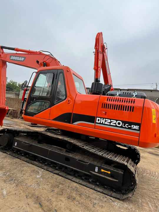 Best Selling DOOSAN excavator machine construction used machinery equipment dx225 DX60 DX70 DH60 DH220 used excavators in stock - Excavadora: foto 2 Best Selling DOOSAN excavator machine construction used machinery equipment dx225 DX60 DX70 DH60 DH220 used excavators in stock - Excavadora: foto 2