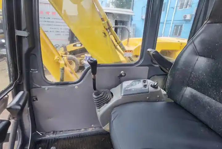 Best-selling Original Japan Small-scale Used Digger Excellent Condition Second Hand Komatsu Pc60-7 Crawler Excavator - Excavadora de cadenas: foto 3 Best-selling Original Japan Small-scale Used Digger Excellent Condition Second Hand Komatsu Pc60-7 Crawler Excavator - Excavadora de cadenas: foto 3