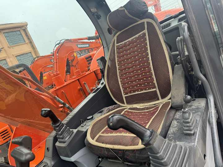 Excavadora de cadenas Doosan DX75-9C Used Excavator Crawler Second Hand Korean Engine DX75-9C Small Digger for Home or Farm: foto 6