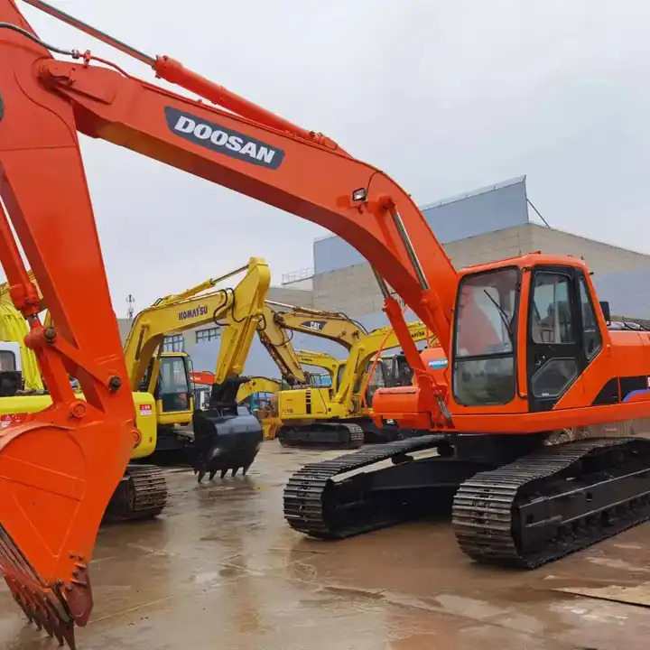 Excellent ConditionUsed Excavator Doosan Dh220 ,Nice Performance 22ton Used Excavator Dh220-7 At Low Price For Sale - Excavadora de cadenas: foto 1 Excellent ConditionUsed Excavator Doosan Dh220 ,Nice Performance 22ton Used Excavator Dh220-7 At Low Price For Sale - Excavadora de cadenas: foto 1