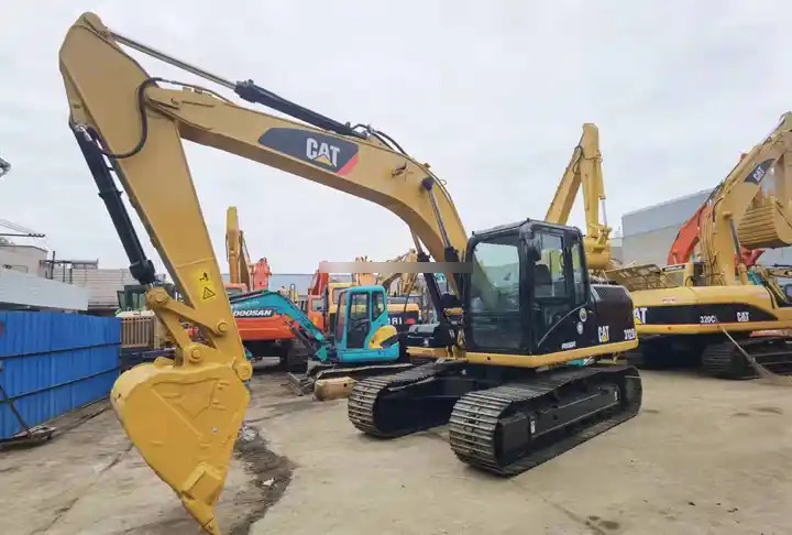 Excellent performance Used Cheap Caterpillar Cat 312d Excavator With Perfect Function At Low Price in stock ready to supply - Excavadora de cadenas: foto 5 Excellent performance Used Cheap Caterpillar Cat 312d Excavator With Perfect Function At Low Price in stock ready to supply - Excavadora de cadenas: foto 5