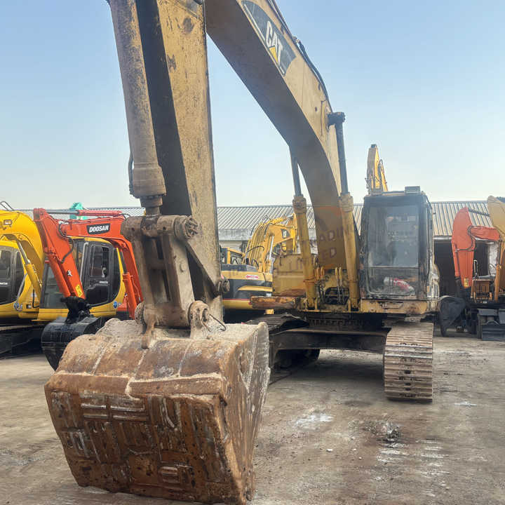 Good Condition Second Hand Caterpillar 325bl Excavator Used Cat 325b 325bl with good condition in stock For Sale - Excavadora de cadenas: foto 1 Good Condition Second Hand Caterpillar 325bl Excavator Used Cat 325b 325bl with good condition in stock For Sale - Excavadora de cadenas: foto 1