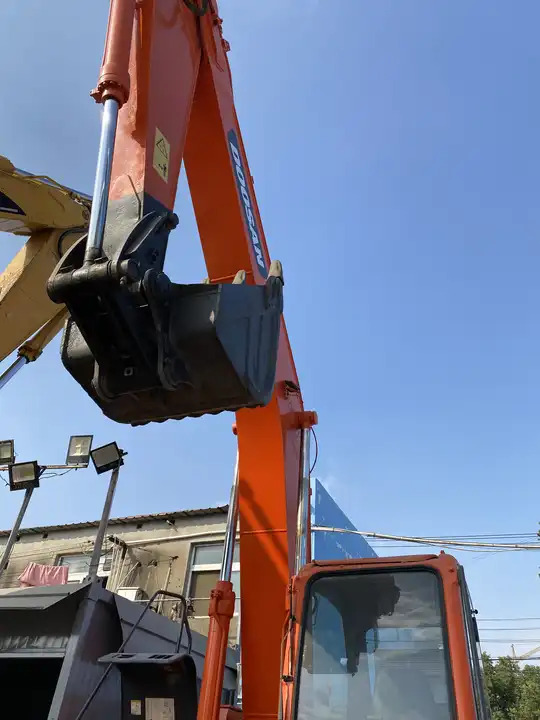 Good Price Tracked Excavator Doosan Dx225 Dx150 Korea Construction Machinery In Shanghai - Excavadora de cadenas: foto 5 Good Price Tracked Excavator Doosan Dx225 Dx150 Korea Construction Machinery In Shanghai - Excavadora de cadenas: foto 5