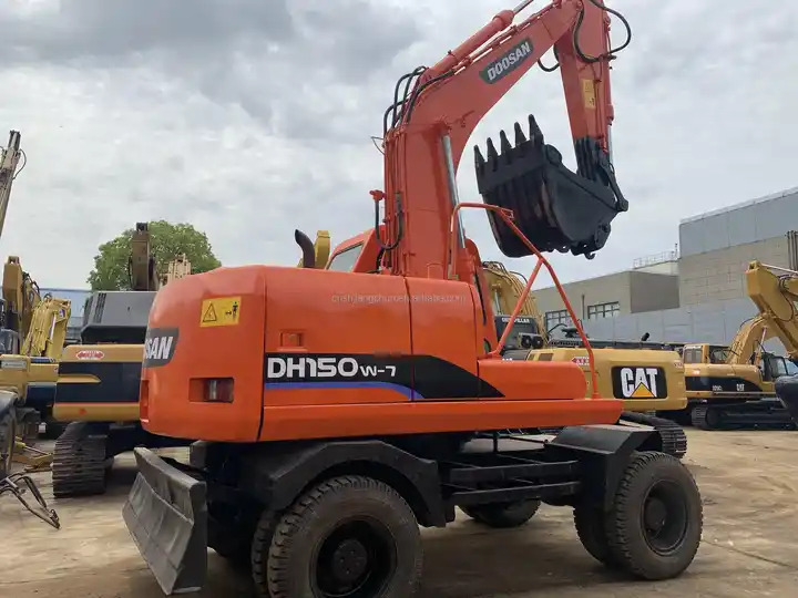High Efficient Used Excavator Doosan 150w-7 For Sale Second Hand Good Quality DH150W Excavator with Good Condition - Excavadora de cadenas: foto 2 High Efficient Used Excavator Doosan 150w-7 For Sale Second Hand Good Quality DH150W Excavator with Good Condition - Excavadora de cadenas: foto 2