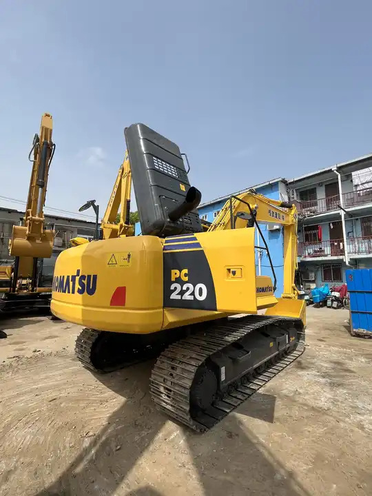Hot sell japan origin used 20Ton komatsu Excavator PC 220-8/ pc 200-8 in stock for sale - Excavadora de cadenas: foto 3 Hot sell japan origin used 20Ton komatsu Excavator PC 220-8/ pc 200-8 in stock for sale - Excavadora de cadenas: foto 3