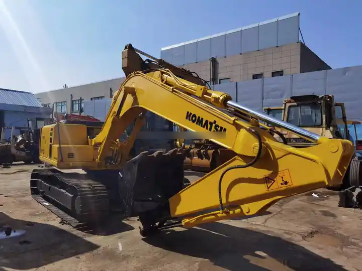 Original Well-Maintained Komatsu PC120-6 Used Excavator for Sale - Excavadora de cadenas: foto 3 Original Well-Maintained Komatsu PC120-6 Used Excavator for Sale - Excavadora de cadenas: foto 3