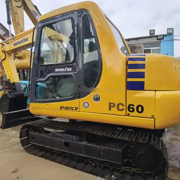 Second hand Komatsu PC60-7 excavator in good condition for sale - Excavadora de cadenas: foto 1 Second hand Komatsu PC60-7 excavator in good condition for sale - Excavadora de cadenas: foto 1