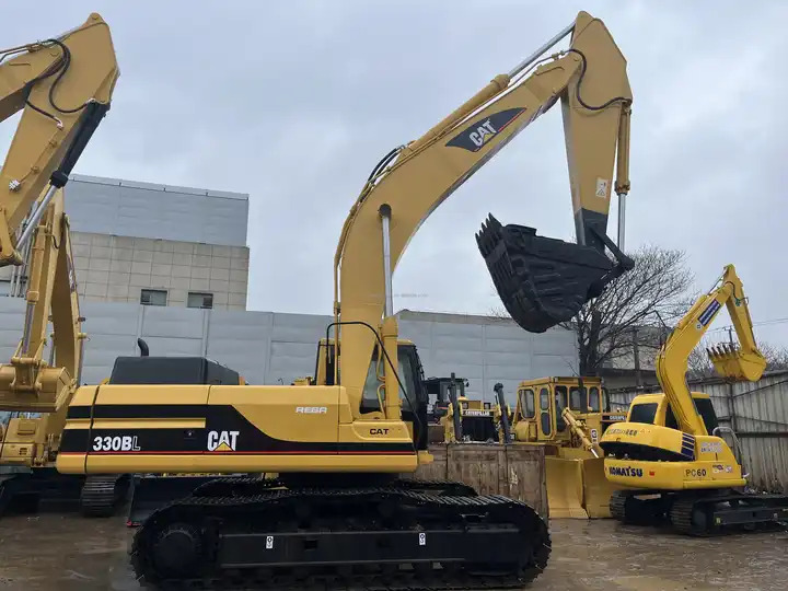Used Caterpillar CAT 330BL excavator Japan Used CAT330BL 330CL Second Hand hydraulic crawler excavator in stock - Excavadora de cadenas: foto 5 Used Caterpillar CAT 330BL excavator Japan Used CAT330BL 330CL Second Hand hydraulic crawler excavator in stock - Excavadora de cadenas: foto 5