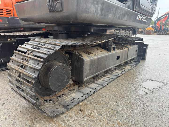 Used Excavator Doosan DX75-9C Second-hand Excavator Digger DX75-9C Compact Shovel Crawler Doosan 75 Excavator Doosan Dx75-9C - Excavadora de cadenas: foto 3 Used Excavator Doosan DX75-9C Second-hand Excavator Digger DX75-9C Compact Shovel Crawler Doosan 75 Excavator Doosan Dx75-9C - Excavadora de cadenas: foto 3