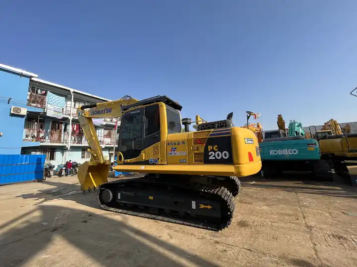 Used Komatsu Pc200-8 Excavator,20 Ton Komatsu Pc200-8n1 Pc220-8mo Hydraulic Crawler Backhoe Medium Excavator Rega In Stock - Excavadora de cadenas: foto 2 Used Komatsu Pc200-8 Excavator,20 Ton Komatsu Pc200-8n1 Pc220-8mo Hydraulic Crawler Backhoe Medium Excavator Rega In Stock - Excavadora de cadenas: foto 2