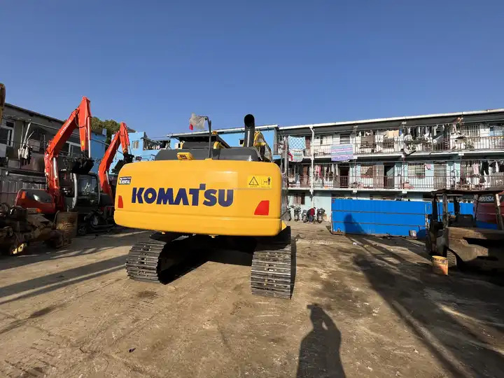 Used Komatsu Pc200-8 Excavator,20 Ton Komatsu Pc200-8n1 Pc220-8mo Hydraulic Crawler Backhoe Medium Excavator Rega In Stock - Excavadora de cadenas: foto 5 Used Komatsu Pc200-8 Excavator,20 Ton Komatsu Pc200-8n1 Pc220-8mo Hydraulic Crawler Backhoe Medium Excavator Rega In Stock - Excavadora de cadenas: foto 5