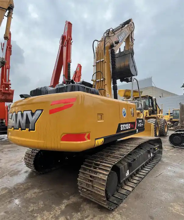 Used digger second Hand 20 ton Excavator Sany 215cpro Crawler Excavator on sale - Excavadora de cadenas: foto 3 Used digger second Hand 20 ton Excavator Sany 215cpro Crawler Excavator on sale - Excavadora de cadenas: foto 3