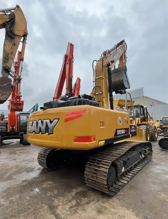 Used digger second Hand 20 ton Excavator Sany 215cpro Crawler Excavator on sale - Excavadora de cadenas: foto 2 Used digger second Hand 20 ton Excavator Sany 215cpro Crawler Excavator on sale - Excavadora de cadenas: foto 2