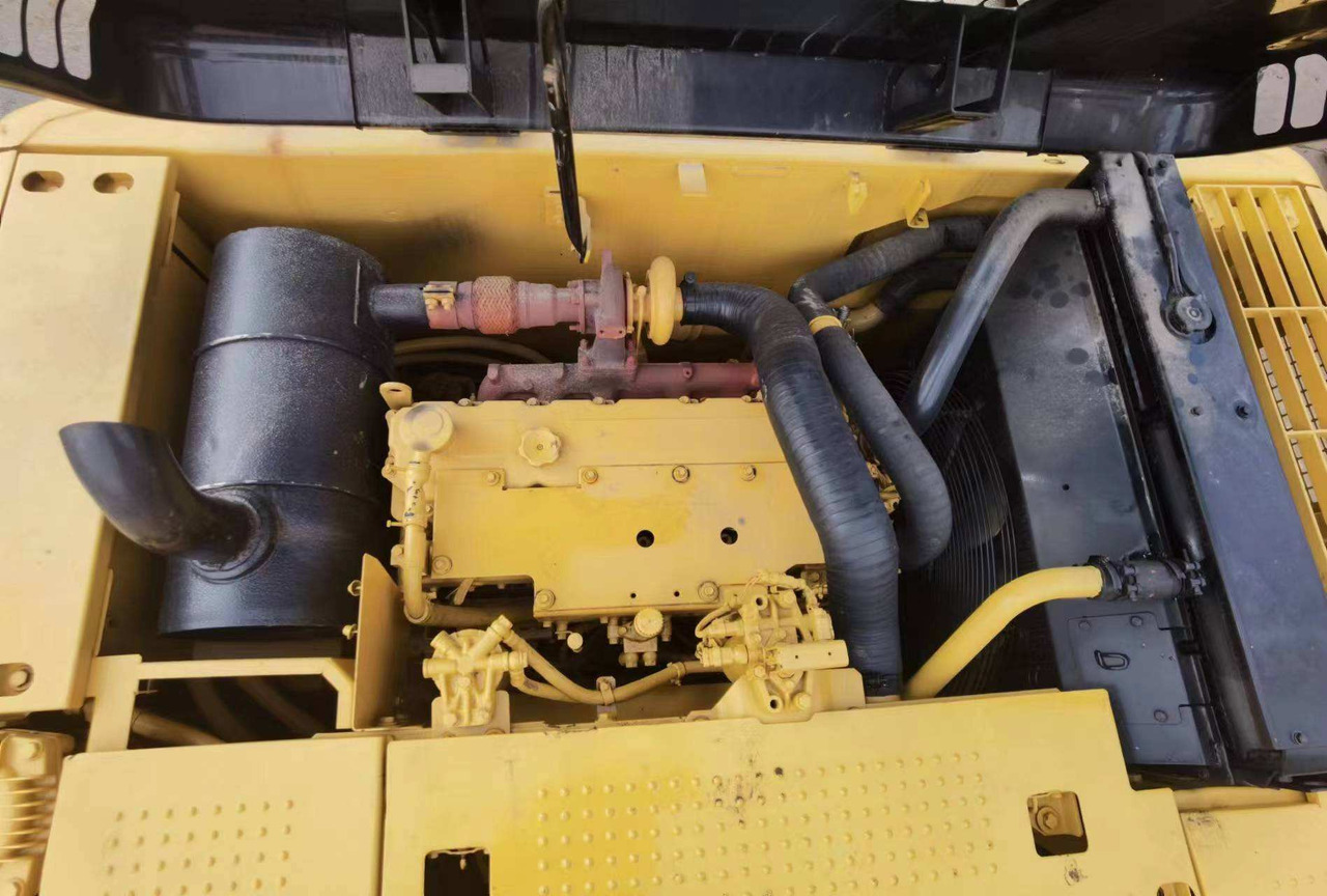 Chinese cheap excavator 85% new cat 320d track excavator price - Excavadora de cadenas: foto 2 Chinese cheap excavator 85% new cat 320d track excavator price - Excavadora de cadenas: foto 2