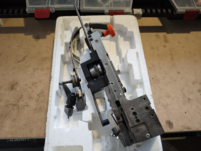 Hohner stitching head 52/8 - Máquina de impresión: foto 1 Hohner stitching head 52/8 - Máquina de impresión: foto 1