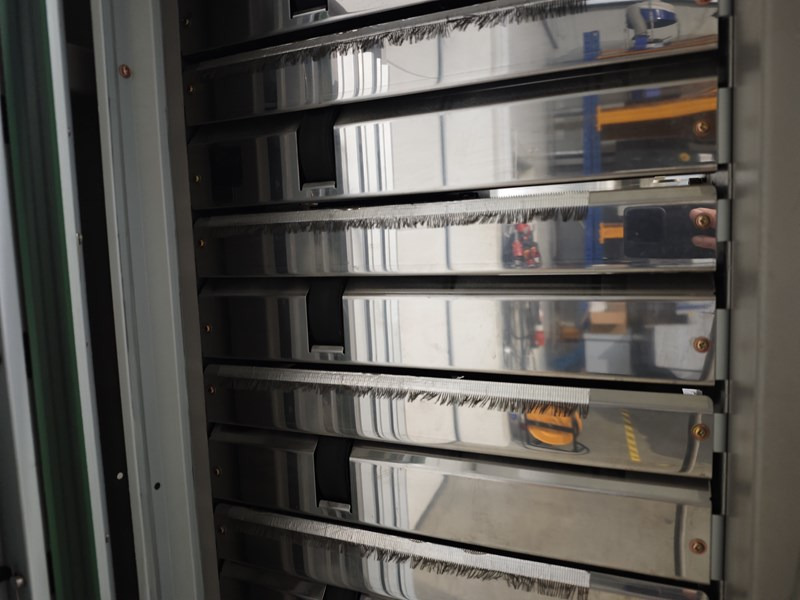 Horizon VAC-100 c | collator | 10 stations | 2005 | 1.17 mio - Máquina de impresión: foto 4 Horizon VAC-100 c | collator | 10 stations | 2005 | 1.17 mio - Máquina de impresión: foto 4