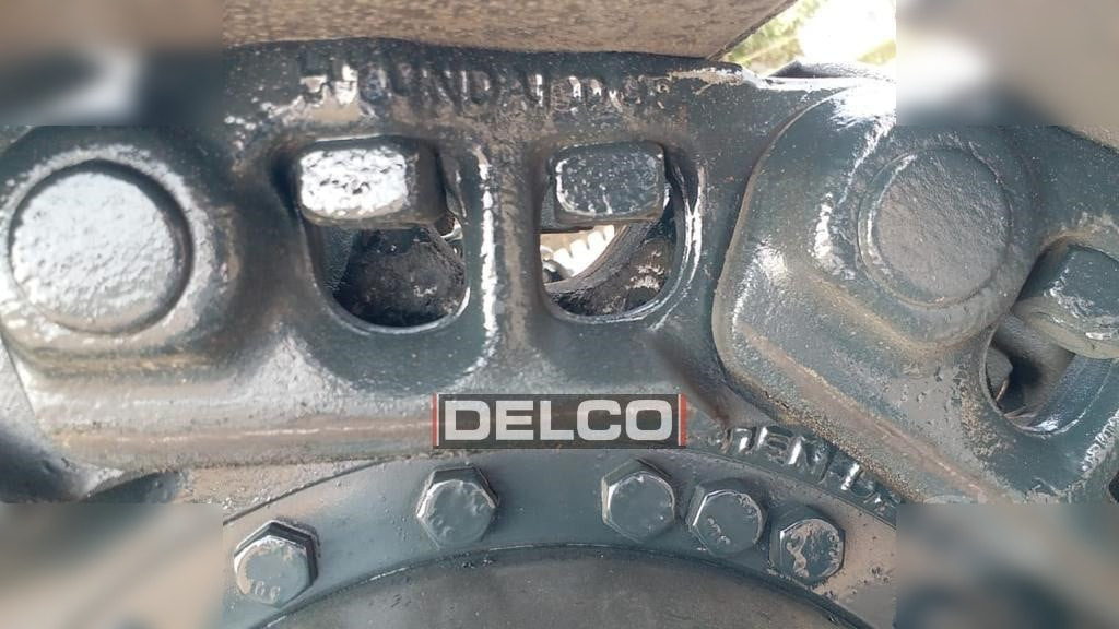HYUNDAI ROBEX 210 - Excavadora de cadenas: foto 4 HYUNDAI ROBEX 210 - Excavadora de cadenas: foto 4