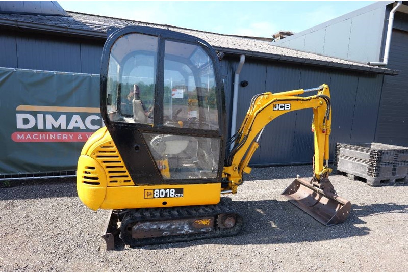 JCB 8018 CTS hydro quick hitch cw05 - Miniexcavadora: foto 2 JCB 8018 CTS hydro quick hitch cw05 - Miniexcavadora: foto 2