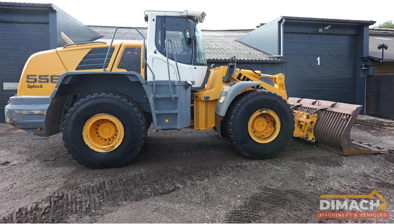 Liebherr L556 Like new!! Airco, quick coupler, skeleton bucket with teeths - Cargadora: foto 2 Liebherr L556 Like new!! Airco, quick coupler, skeleton bucket with teeths - Cargadora: foto 2