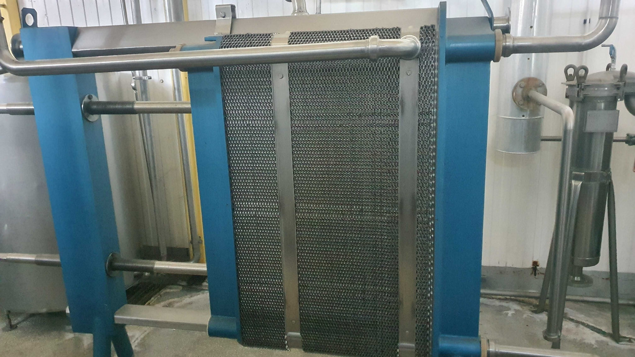Wymiennik ciepła Spomasz Bełężyce 3500 l/h 10.000 zł + 23% VAT - Equipo de climatización industrial: foto 1 Wymiennik ciepła Spomasz Bełężyce 3500 l/h 10.000 zł + 23% VAT - Equipo de climatización industrial: foto 1