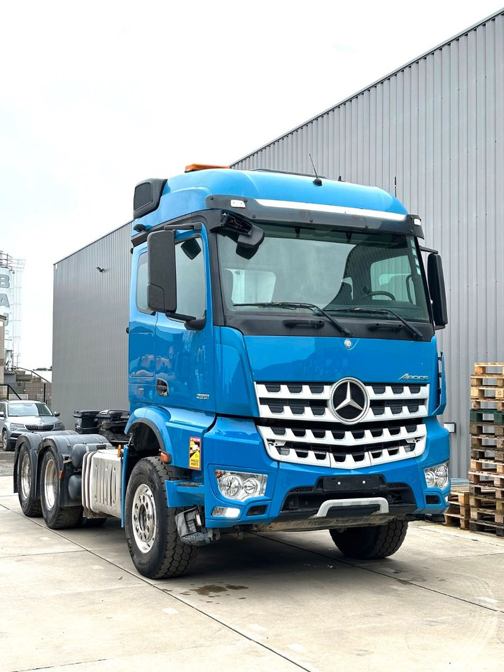 Mercedes-Benz Arocs 2851/6x4/ Kipphydraulik - Cabeza tractora: foto 1 Mercedes-Benz Arocs 2851/6x4/ Kipphydraulik - Cabeza tractora: foto 1