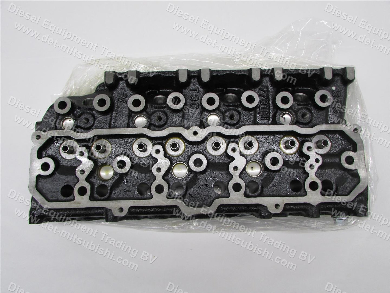 MITSUBISHI HEAD ASM; CYLINDER S4S INDIRECT (W/O VALVES) - Cabezal de bloque para Maquinaria industrial: foto 1 MITSUBISHI HEAD ASM; CYLINDER S4S INDIRECT (W/O VALVES) - Cabezal de bloque para Maquinaria industrial: foto 1