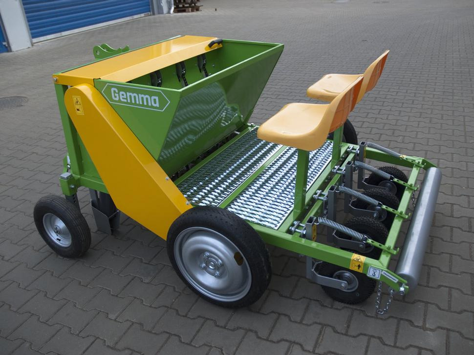 Bomet Zwiebel, Knoblauch Pflanzmaschine / Onion, garlic planter / Planteuse d'oignons et d'ail / Piantatrice per cipolla, aglio / Cebolla, ajo Sembradora / Сажалка для лука, чеснока / Sadzarka do cebuli - Maquinaria de siembra: foto 2 Bomet Zwiebel, Knoblauch Pflanzmaschine / Onion, garlic planter / Planteuse d'oignons et d'ail / Piantatrice per cipolla, aglio / Cebolla, ajo Sembradora / Сажалка для лука, чеснока / Sadzarka do cebuli - Maquinaria de siembra: foto 2