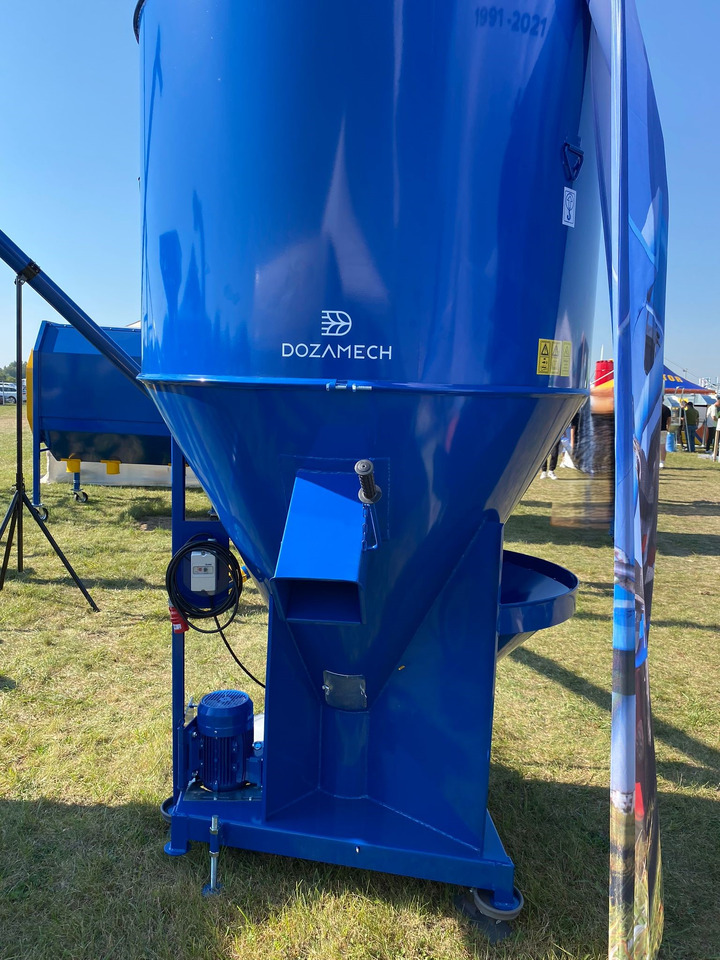 Dozamech Getreidemischanlage / Feed mixer / Melangeuse de fourrage / Miscelatore di mangime / Кормосмеситель / Mieszalnik H-033/2 1000 kg - Maquinaria ganadera: foto 5 Dozamech Getreidemischanlage / Feed mixer / Melangeuse de fourrage / Miscelatore di mangime / Кормосмеситель / Mieszalnik H-033/2 1000 kg - Maquinaria ganadera: foto 5