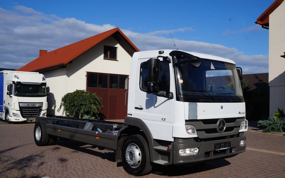 Mercedes-Benz ATEGO 1318 EURO 5 RAMA DO ZABUDOWY MANUAL 1322 - Camión chasis: foto 2 Mercedes-Benz ATEGO 1318 EURO 5 RAMA DO ZABUDOWY MANUAL 1322 - Camión chasis: foto 2