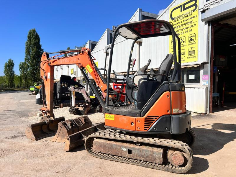 Hitachi ZX29U3 MINIPELLE 3T - Miniexcavadora: foto 2 Hitachi ZX29U3 MINIPELLE 3T - Miniexcavadora: foto 2