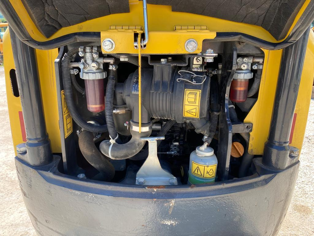 Miniexcavadora YANMAR Mini pelle VIO17 1.7T: foto 8 Miniexcavadora YANMAR Mini pelle VIO17 1.7T: foto 8