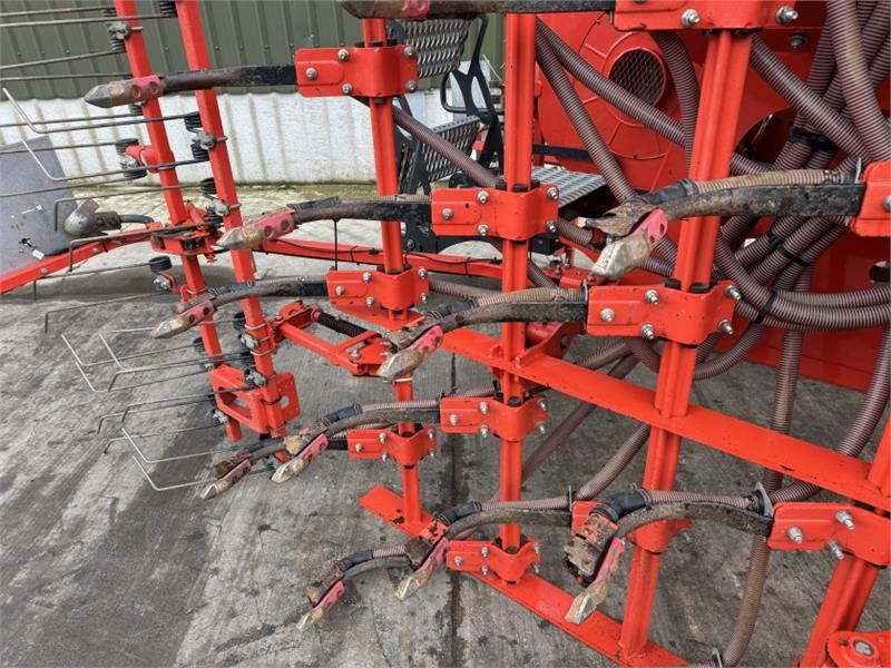 Leasing de Kuhn Megant 480 Tine Drill  Kuhn Megant 480 Tine Drill: foto 11