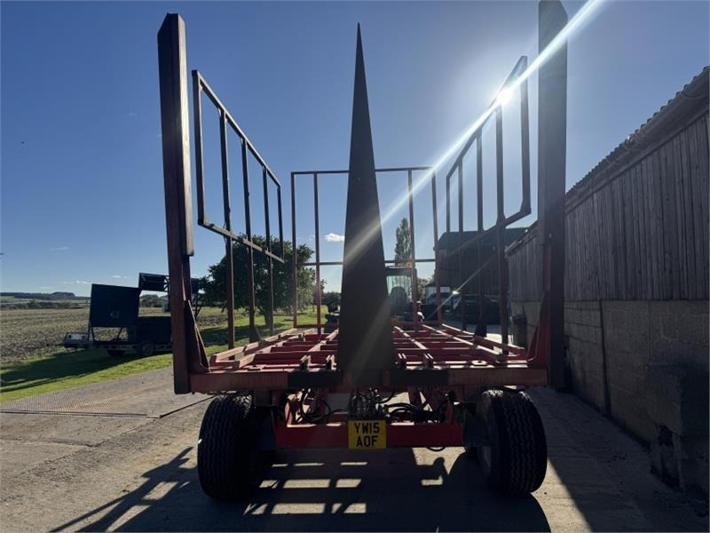 Timik MK 11 Square Bale Chaser/Stacker - Empacadora de pacas cuadradas: foto 4 Timik MK 11 Square Bale Chaser/Stacker - Empacadora de pacas cuadradas: foto 4