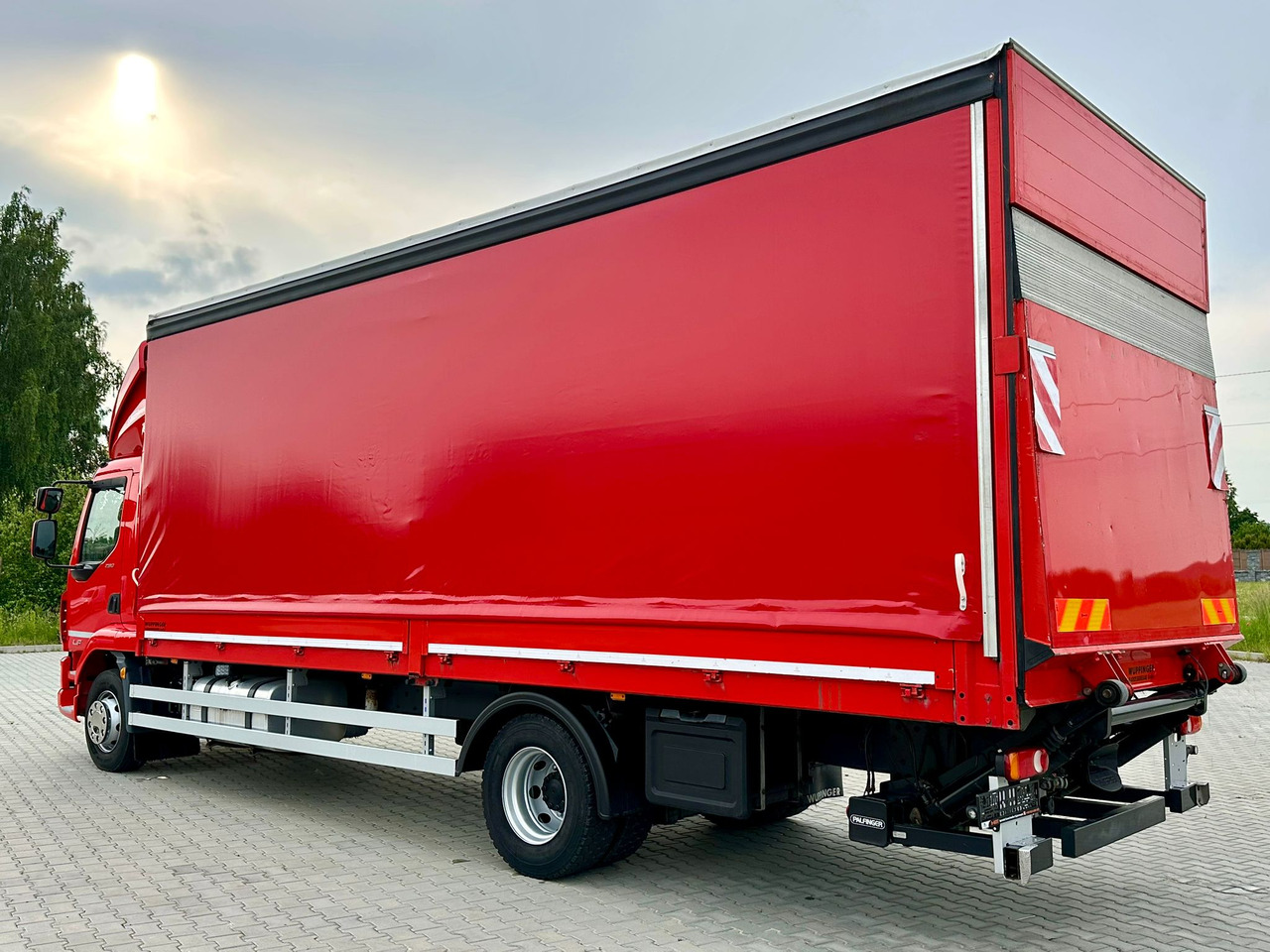 DAF LF 290 / BURTO - FIRANKA / 18 PALET / WINDA / 16 T DMC / SYPIALKA / 2020 ROK / SPROWADZONY - Camión lona: foto 3 DAF LF 290 / BURTO - FIRANKA / 18 PALET / WINDA / 16 T DMC / SYPIALKA / 2020 ROK / SPROWADZONY - Camión lona: foto 3